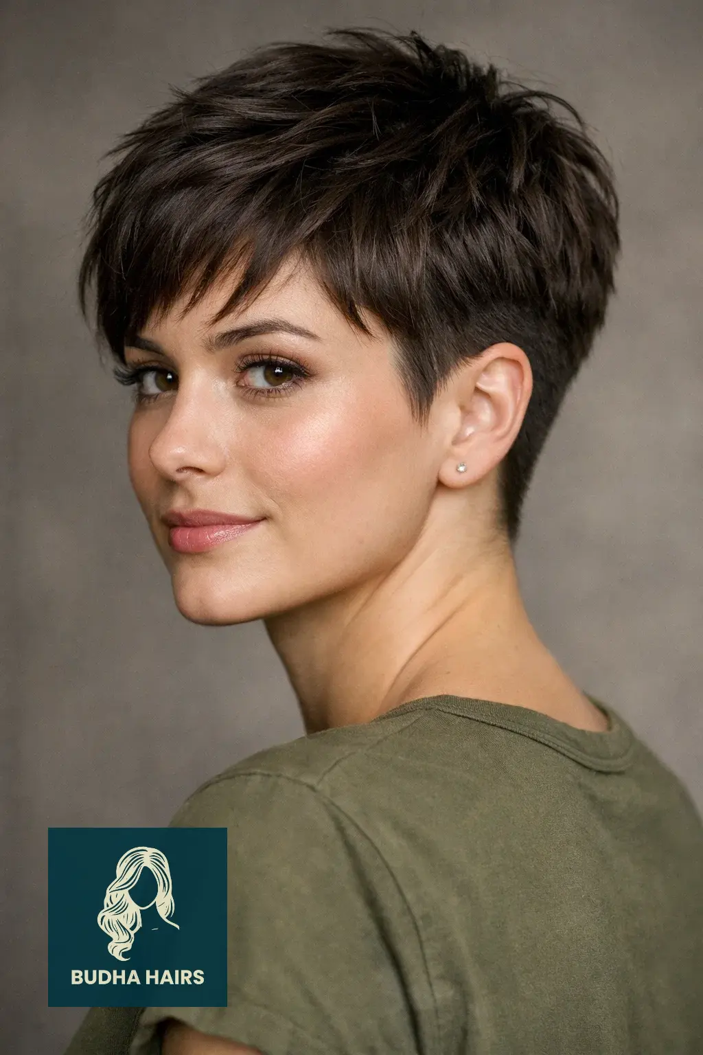 40 Oval Face Haircuts That Flatter Your Features Perfectly 25 Textured Pixie with Nape Undercut